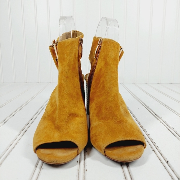 Vaneli Belle Tan Suede Block Heel Classic Open Toe Mules M157 - Picture 3 of 13